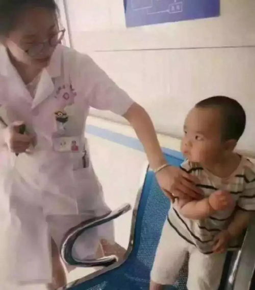 护士打针表情包打针