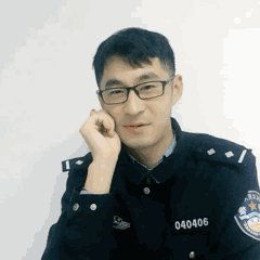 这组民警参演的表情包,到底是啥样