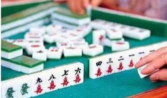 广东一女子靠打麻将,在乡下建了一栋最吸引人眼球的房子...