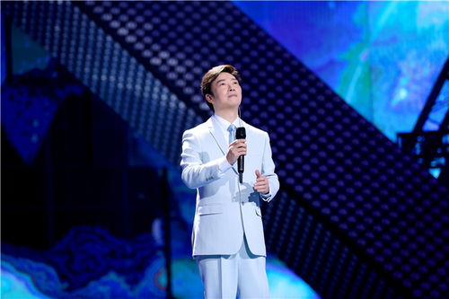 张艺兴大赞华晨宇表演真艺术费玉清歌声迷倒外婆
