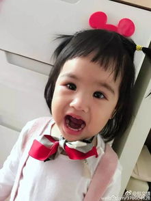 周三女娃像爹有多恐怖看看杨幂老爹就懂她为啥要去拔牙了