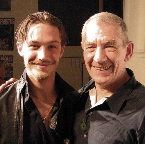 汤姆哈迪tomhardy图片