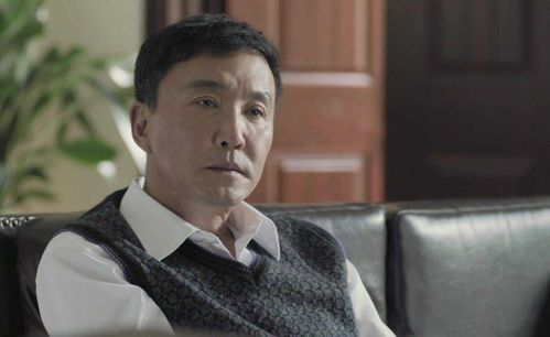 何冰一顿饭就闪婚,结婚22年为何零绯闻看他妻子是谁就知道了