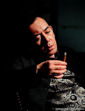为什么老子就是看不惯那些太自我的人呢为什么呢