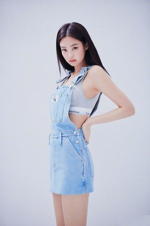 骨感美已经过时,jennie把纯欲风带火,大写的持靓行凶