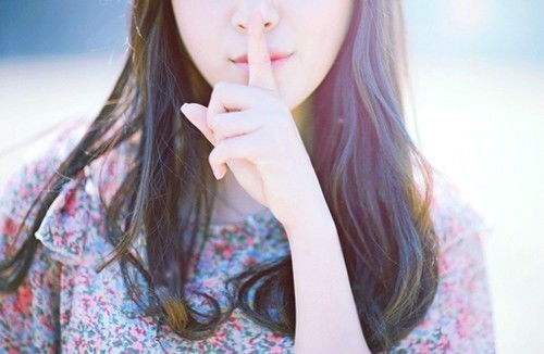 任妙音守着一颗心等你守嘴不惹祸,守心不出错,写的真好