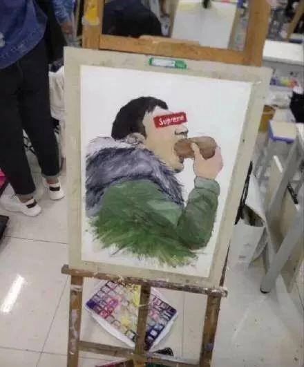 王思聪抽113个人每人打1万块,但你们别再发我吃热狗的照片了