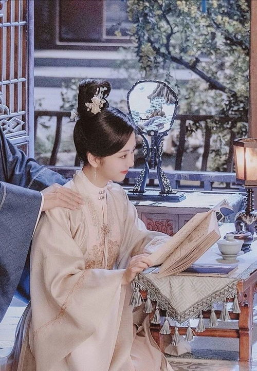 2020十位最火中女袁泉气场全开,刘敏涛一个表情上热搜