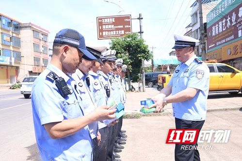 祁阳高温坚守清凉慰问抚警心
