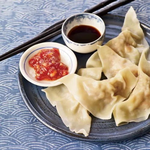 在孝感过年饺子这样包,不破皮不粘锅,一口气吃100个