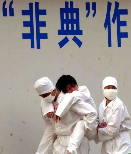 武汉火神山医院正式接收患者解放军到了,人心就定了
