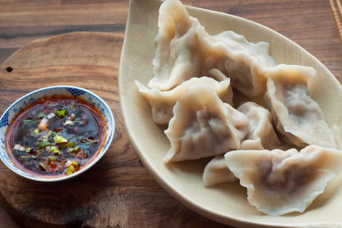 吃饺子的表情包牛肉水饺