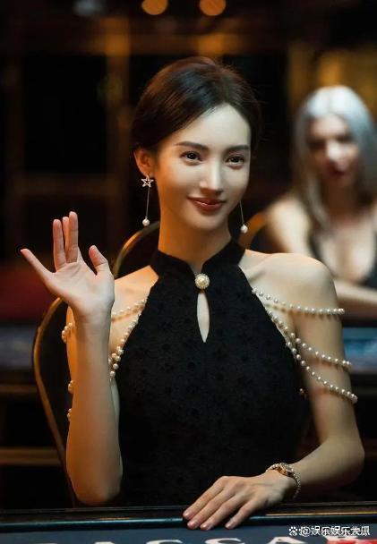 女星扎堆惊现变脸金晨认不出袁姗姗最离谱杨紫张不开嘴