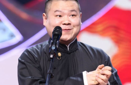 表情岳云鹏接孩子被赞接地气,老婆辟谣确实太像,我都差点看错表情