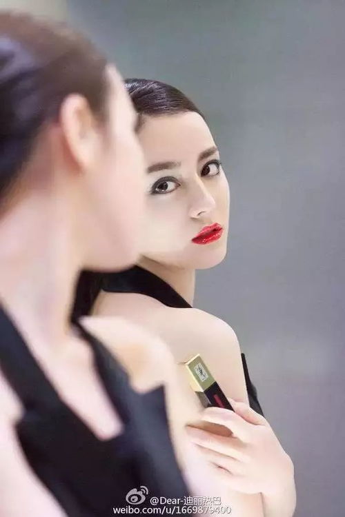 揭秘乔欣热巴的化妆包,99都是回购一万次的好物