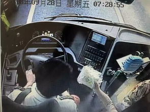 一包碎蛋卷暖哭全国网友杭州蒋师傅仍经常见到她每次都有惊喜