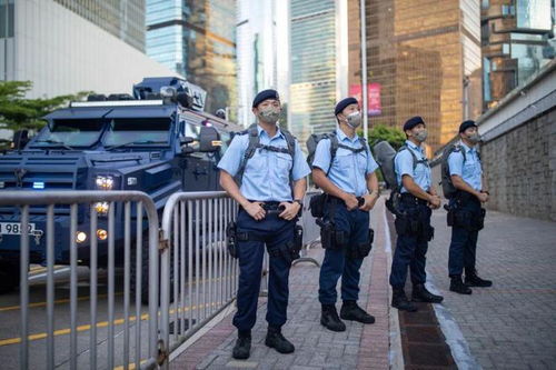 香港警方加强七一戒备跨部门反恐演练,剑齿虎巡逻