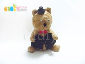 报纸废物利用手工制作小熊