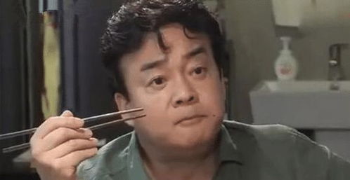 韩国美食家吃韩国菜的表情,再看他吃中国菜的表情,反应太真实了