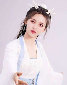 具有仙女气质的明星,热巴仙气飘飘,杨超越古装扮相值得期待