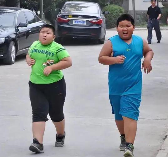 国家喊你减肥,应该也包括学校里的小胖墩儿吧
