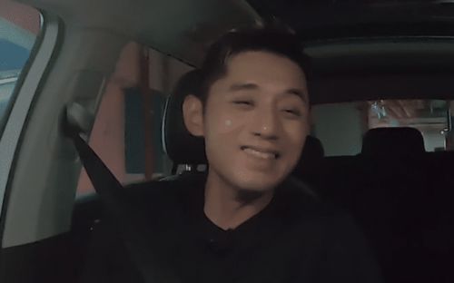 金晨在密室地上打滚,却忘记自己穿的是短裤,张继科的表情亮了