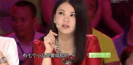 赵本山片场亲身示范女戏,表情愤怒言语激烈,头发花白挺大肚腩