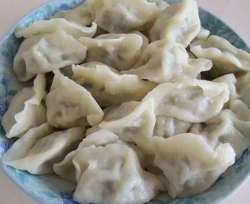 调韭菜馅的3大妙招,包饺子时不出水,煮熟后饺子鲜美多汁