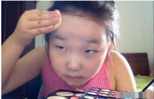 最辣眼的小学生防妆,涨知识了