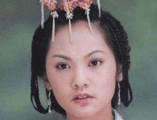 明明长得非常漂亮,被人称为女神,可就是驾驭不了古装