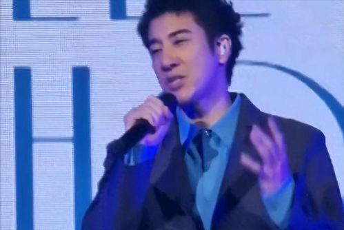 王力宏向全场下跪,台北演唱会情绪激动,连用12个排比句怒吐委屈