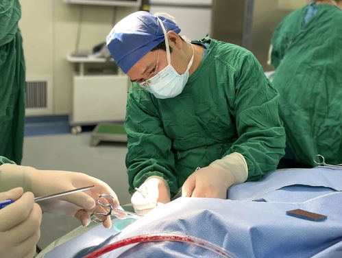 情况紧急钉子贯穿男子颈部,北医三院多科协作紧急救治