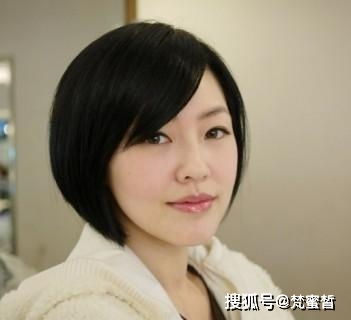 小s疑喝醉酒语无伦次,素颜出镜似少女,多次原谅老公出轨太卑微