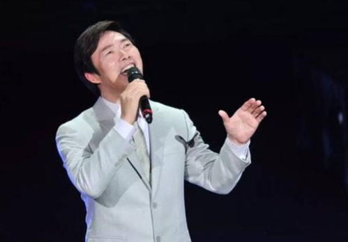 不婚不娶的费玉清,让我们知道人外表有多不正经,背后就有多深情
