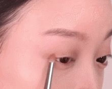 小天使桥本环奈放飞自我主演我是大哥大行走表情包的甜美妆容赶紧温习一下