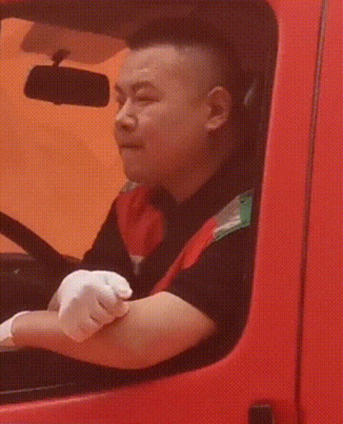 岳云鹏好难,辟谣货运司机不是分鹏是本鹏,粉丝却认为是在说反话