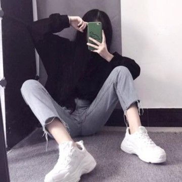 手机遮脸超酷女生微信头像
