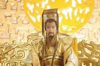 皇上御驾亲征,宰相辅佐太子监国凡事全包我身上皇上脸色骤变
