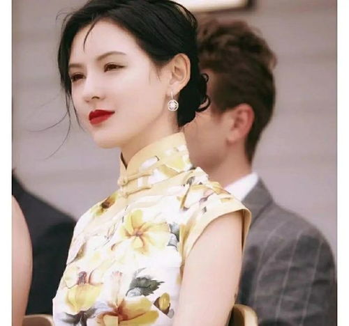 江疏影红唇妆太惊艳娜扎张予曦表示不服
