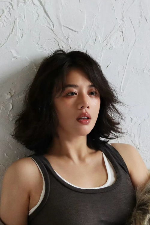 性感女星马思纯真空大片鉴赏,这很容易想入非非啊