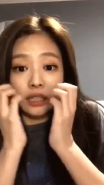 行走表情包jennie,毫无偶像包袱,私底下欢乐多多啊