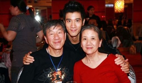 博士哥哥获840万美元拨款,王力宏在我们家,我是最弱的