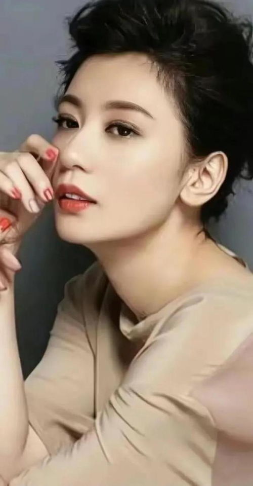 少女感满满的贾静雯