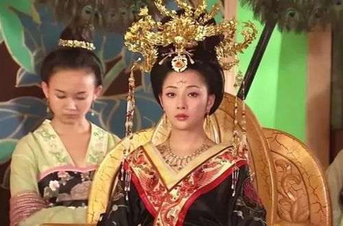臣子写下青鹅两个字被斩,众人不解,武则天把字拆开来看