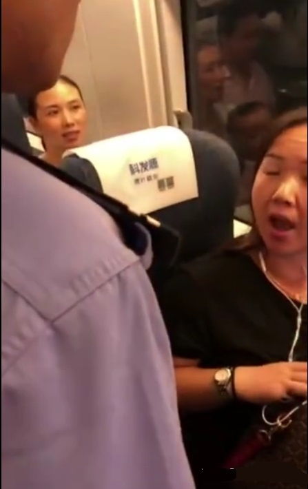 从高铁霸座看一个人品质任性耍无赖谁都救不了你