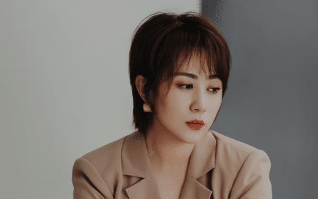 马丽曾身患抑郁,贾玲不敢减肥,周星驰一句话透露出真实内幕