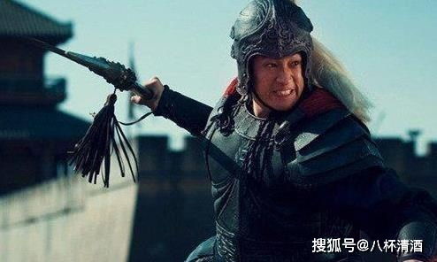 吕布临终前怒吼6字,曹操听后哈哈大笑,刘备却为何脸色大变