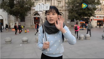 揭秘网红女主播武汉妞直播吃饭逛街月入2万