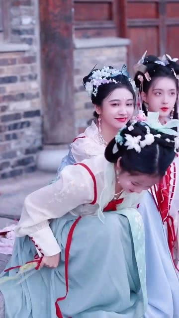 仙女下凡图片