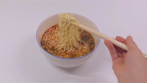 吃了20年泡面,才发现隐藏在吃泡面过程中的小技巧,你掌握了吗